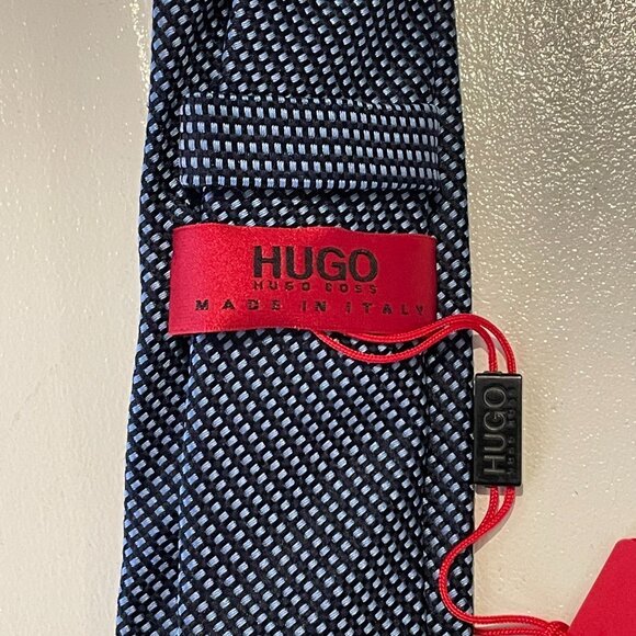 Hugo Boss Tie Made in Italy NWT - Picture 3 of 5